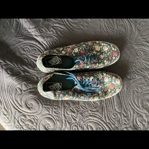 Floral Lo-Pro  Vans